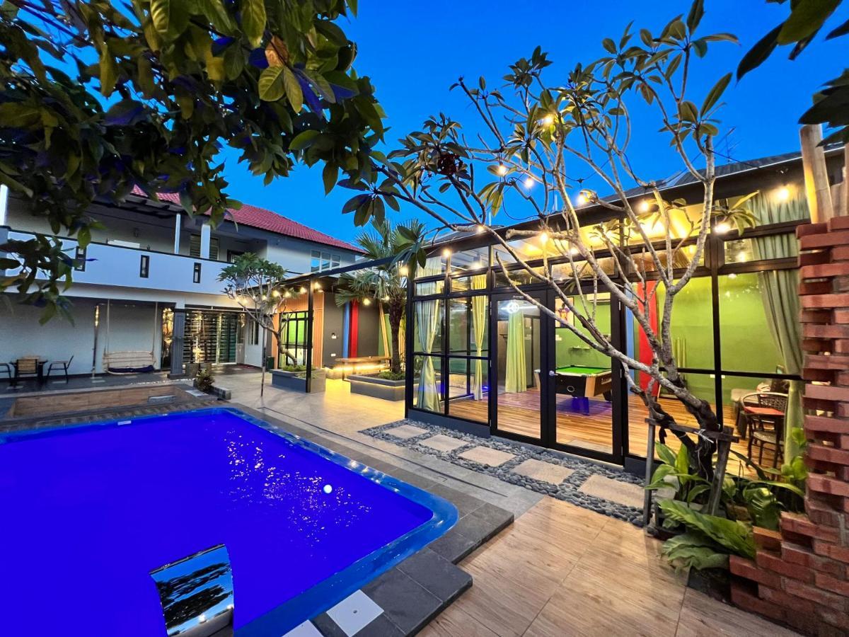 The Uniique Haus - Johor 1St Staycation Water Dining Experience Johor Bahru Exteriér fotografie